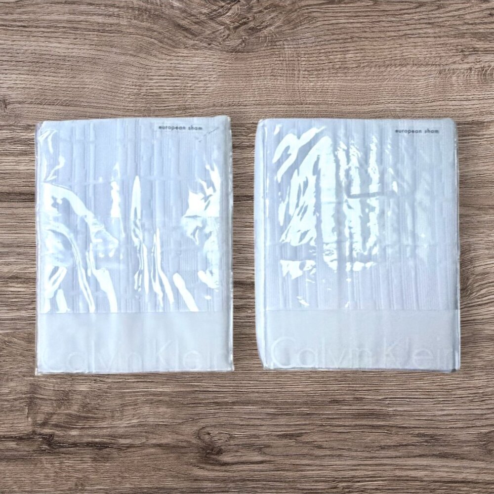 Calvin Klein Jagged Grid Euro Shams White Textured Cotton Set 2 Portugal NIP